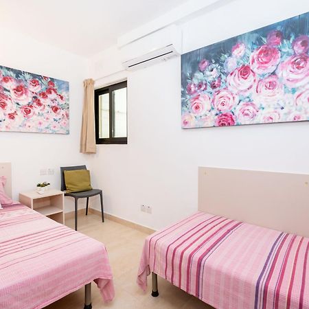 Islet Promenade Seafront Family Apartment With 2 Balconies By Getawaysmalta Σεντ Πόλς Μπέι Εξωτερικό φωτογραφία