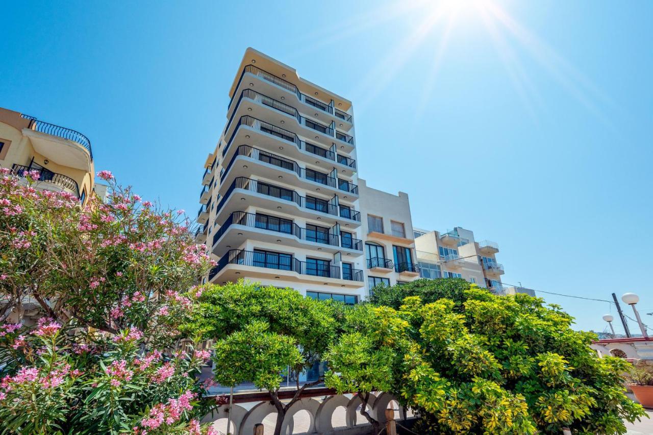 Islet Promenade Seafront Family Apartment With 2 Balconies By Getawaysmalta Σεντ Πόλς Μπέι Εξωτερικό φωτογραφία